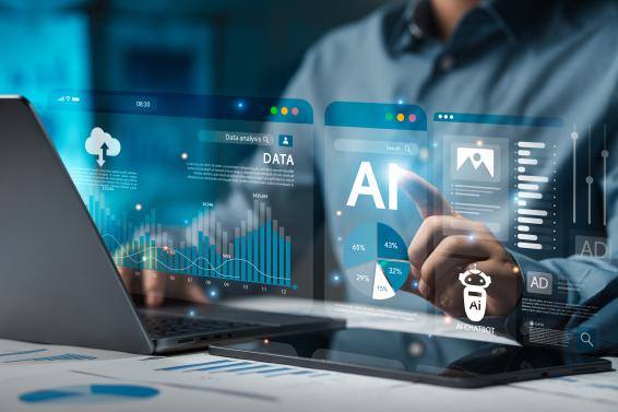 Man bezig met AI op de computer