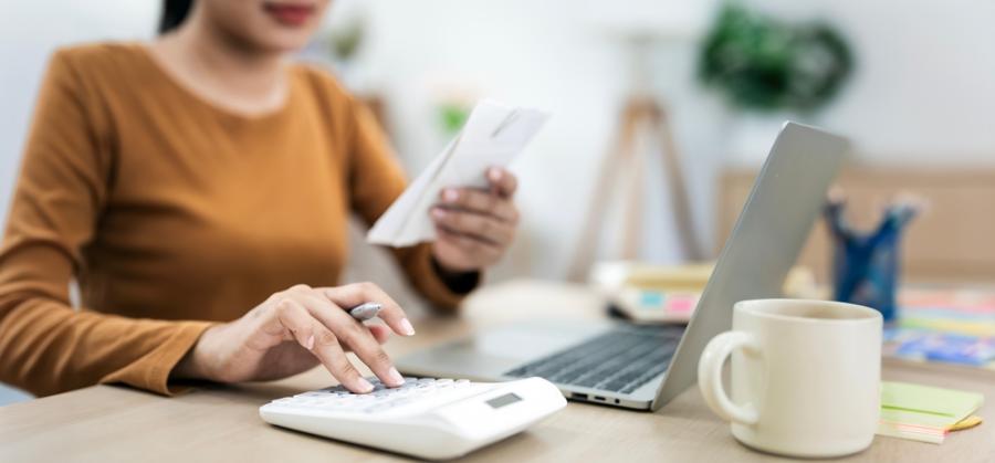 Zzp'er rekent belastingvoordeel uit