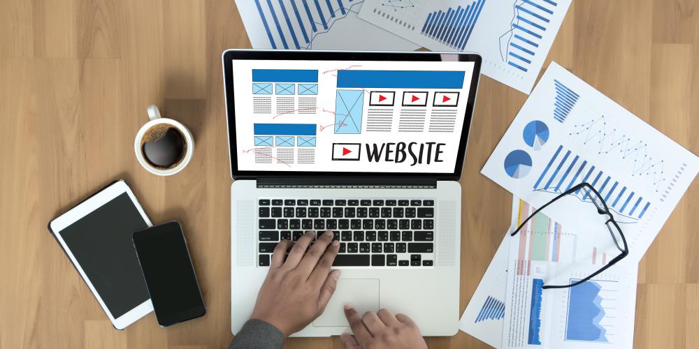 Website ondernemer laptop