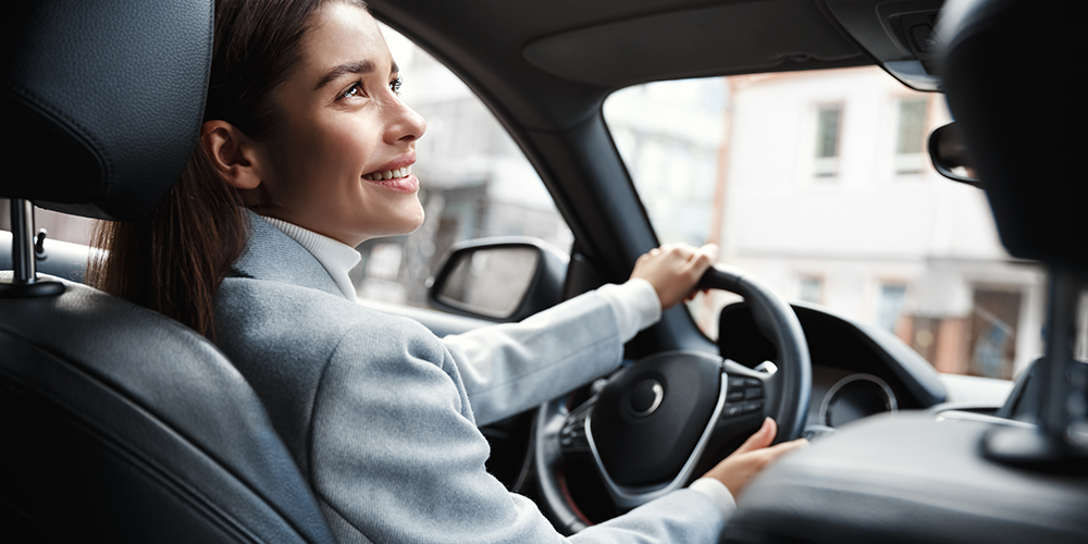 zzp'er onderweg in de auto