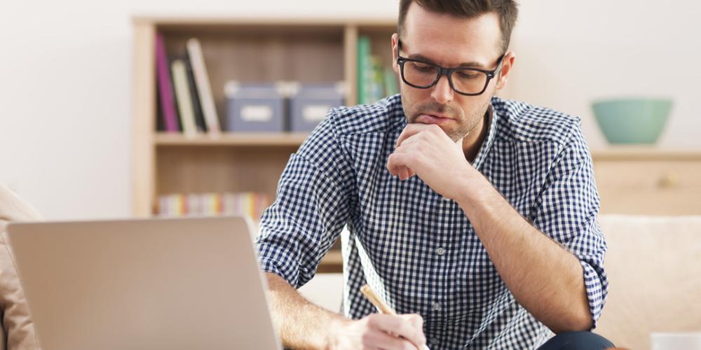 zzp'er die voor en nadelen opschrijft