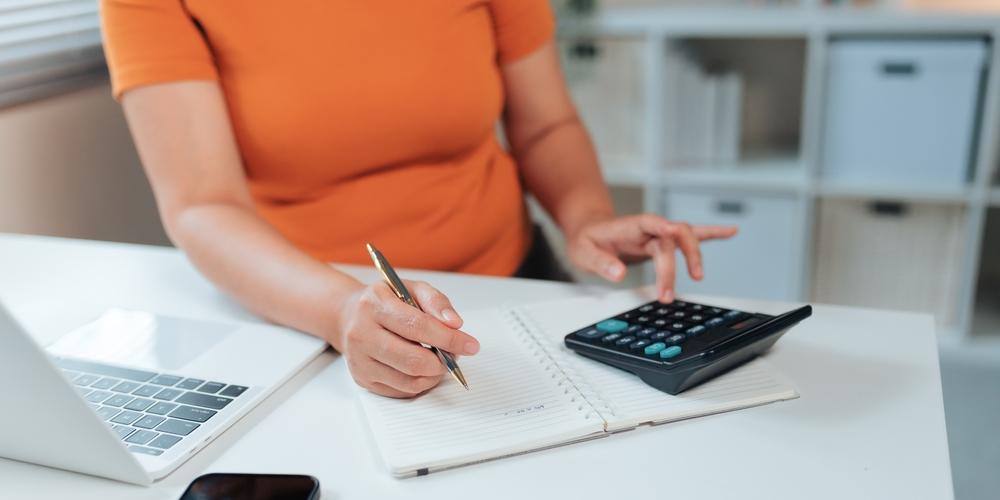 Zzp'er rekent som uit op rekenmachine